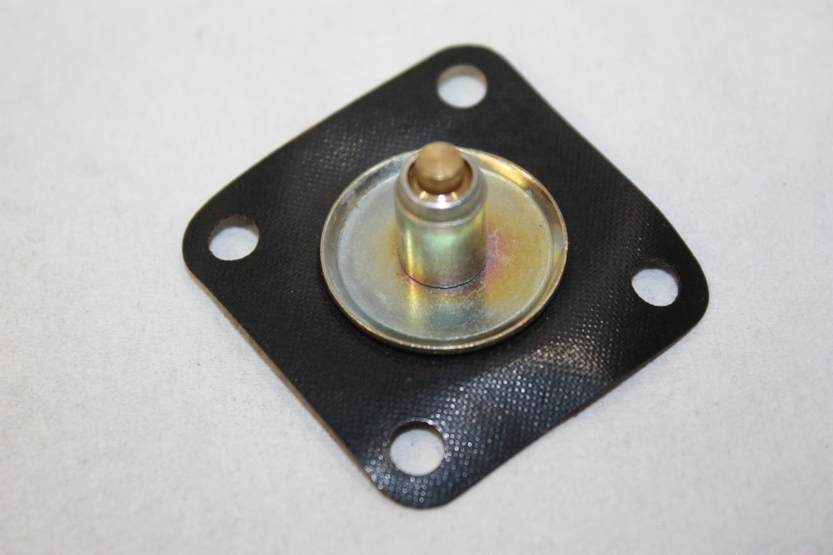 MEMBRANE DE POMPE DE REPRISE POUR CARBURATEUR...AUTOS DIVERS ANCIENNES / COLLECTIONS