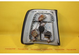 FEU ARRIERE EXTERIEUR DROIT HELLA1384010R...BMW SERIE 5 E34