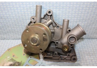 POMPE A EAU AP FRANCE 05 25 200...RENAULT R5 TL voir descriptif