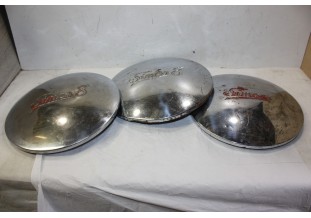LOT DE 3 ENJOLIVEURS DE ROUE METAL D/250mm...SIMCA 8