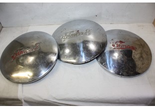 LOT DE 3 ENJOLIVEURS DE ROUE METAL D/250mm...SIMCA 8