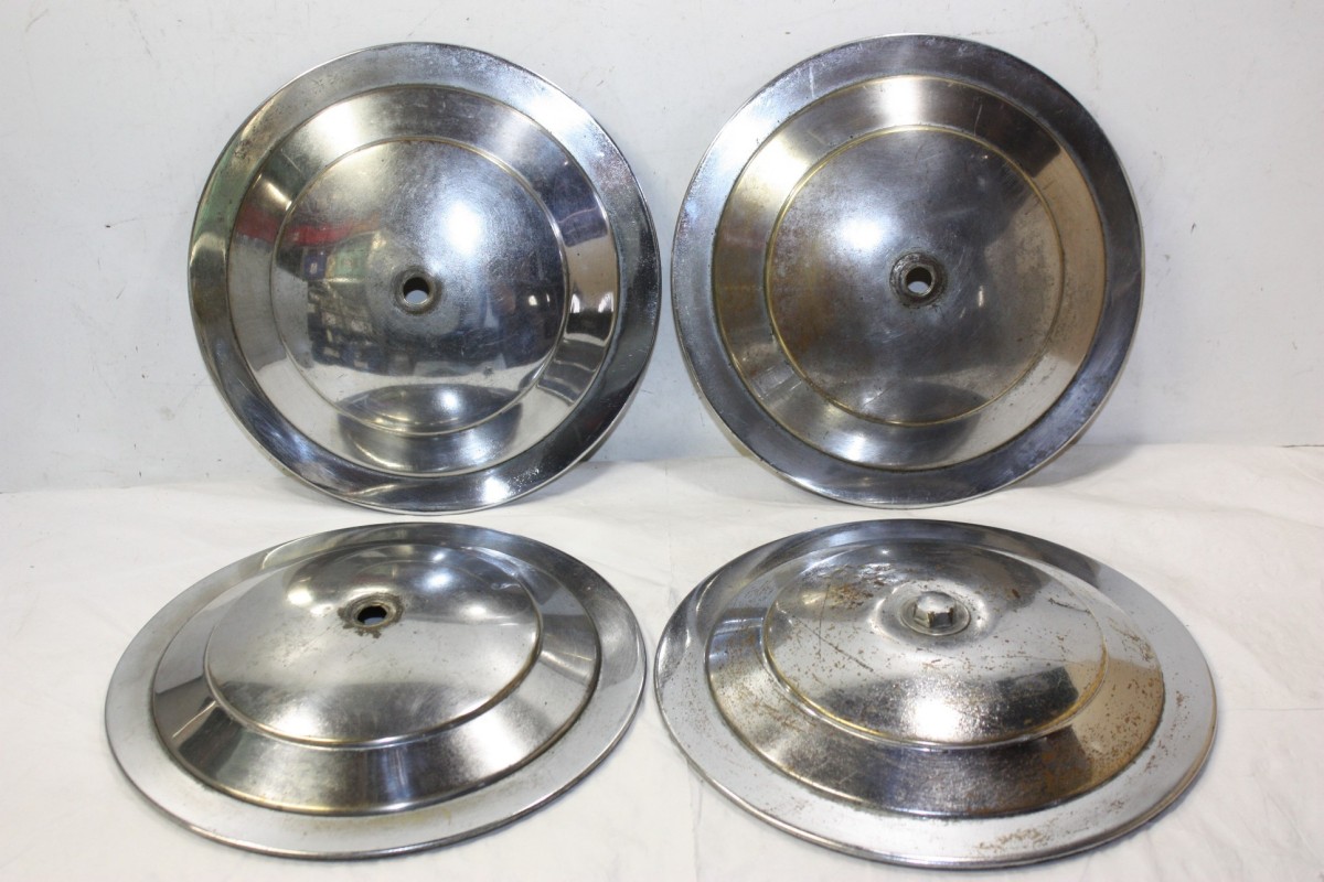 JEU DE 4 ENJOLIVEURS DE ROUE METAL D/227mm...PEUGEOT 203 403 404