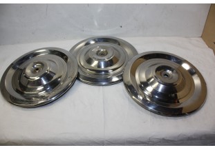LOT DE 3 ENJOLIVEURS DE ROUE INOX D/235mm...PEUGEOT 304 SERIE 2