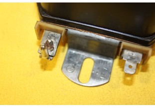 REGULATEUR 14V DUCELLIER 510004 POUR ALTERNATEURS...AUTOS DIVERS voir descriptif