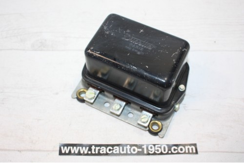 REGULATEUR 24V DUCELLIER 8204 POUR DYNAMOS...MOTEURS BERNARD CAMIONS voir descriptif