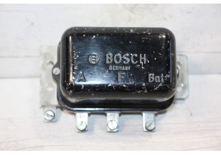 REGULATEUR 14V BOSCH 0190312006 POUR DYNAMOS...ALFA AUTOBIANCHI CITROEN PEUGEOT SIMCA voir descriptif