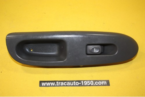 CONSOLE DE COMMANDE DE LEVE VTRE PASSAGER FIBRIT 408...RENAULT CLIO TWINGO ???