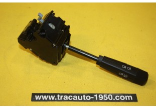 COMMODO D'ECLAIRAGE/KLAXON RENAULT...R5 R4 ??