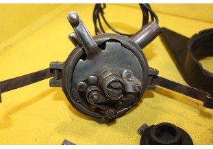 ALLUMEUR FORD 4 CYLINDRES A RENOVER...FORD A AA 1928/31