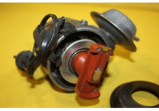 ALLUMEUR BOSCH 4 CYLINDRES 0 237 020 001...SIMCA TALBOT CHRYSLER