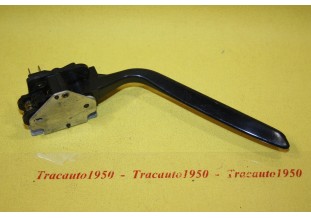 COMMODO DE CLIGNOTANTS/KLAXON SEIMA 7 FICHES...PEUGEOT 404 voir descriptif