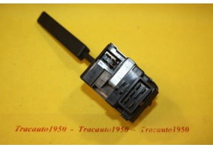 COMMODO COMBINE ECLAIRAGE/KLAXON JAEGER 9 POLES...RENAULT R25