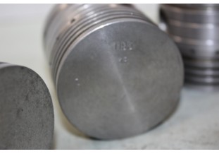 JEU DE 4 PISTONS VENDERVELL Ø 52mm...AUTOS ANCIENNES SIMCA 6