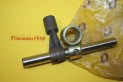 AXE DE COMMANDE DE BOITE DE VITESSE RENAULT 7701516713...RENAULT R12