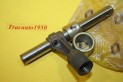 AXE DE COMMANDE DE BOITE DE VITESSE RENAULT 7701516713...RENAULT R12