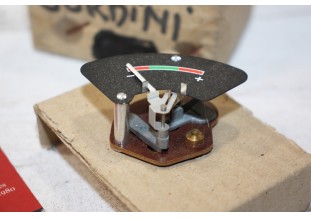 VOLTMETRE DE COMPTEUR JAEGER 310150/02...RENAULT R12 TS / GORDINI