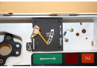 COMBINE BLOC COMPTEUR INCOMPLET 12V JAEGER 160km/h...RENAULT R5 R4 ???