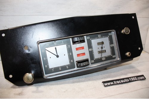 TABLEAU DE BORD CENTRAL 12V JAEGER 160km/h...HOTCHKISS 686 RENAULT VIVA GS ???