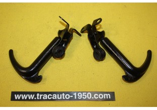 PAIRE DE POIGNEES DE CAPOT AVANT...AUTOS CAMIONS ANCIENS