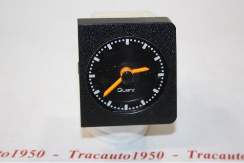 MONTRE DE BORD VDO QUARTZ 12V...OPEL ASCONA