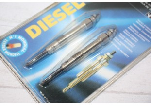 JEU DE 2 BOUGIES DE PRECHAUFFAGE BERU 0100226372 GN017...ALFA ROMEO FIAT voir descriptif