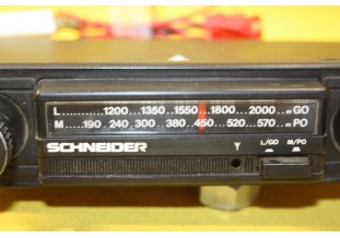 AUTORADIO SCHNEIDER SX 12V..AUTOS VINTAGE COLLECTION