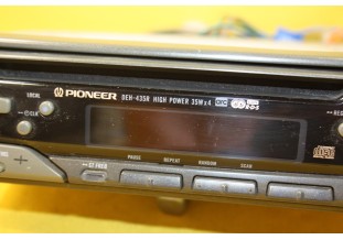 AUTORADIO-CD PIONEER DEH-435R 12V...AUTOS VINTAGE COLLECTION