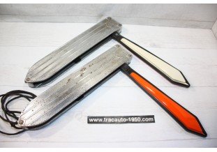 PAIRE DE FLECHES DE DIRECTION 6V SCINTILLA RWG...AUTOS CAMIONS ANCIENS COLLECTION
