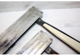 PAIRE DE FLECHES DE DIRECTION 6V SCINTILLA RWG...AUTOS CAMIONS ANCIENS COLLECTION