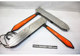 PAIRE DE FLECHES DE DIRECTION 6V SCINTILLA RWG...AUTOS CAMIONS ANCIENS COLLECTION