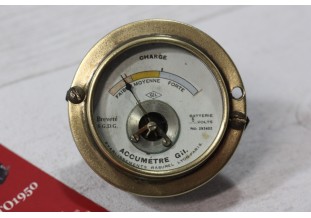 MANO ACCUMETRE 6V GIL RASUREL 293482...AUTOS ANCIENNES COLLECTION voir descriptif