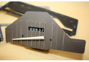 COMPTEUR DE VITESSE + JAUGE ESSENCE 12V JAEGER...RENAULT R4 4L 1966/1970