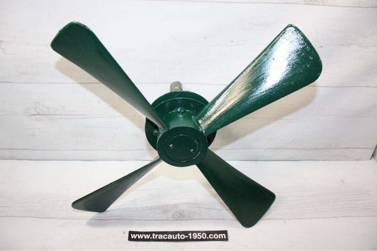 HELICE DE VENTILATEUR 4 PALES AVEC POULIE...FIAT 509 511 513  ???