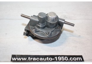POMPE A ESSENCE GUIOT Type C 2 SORTIES OPPOSEES...CITROEN 2CV ET DERIVES