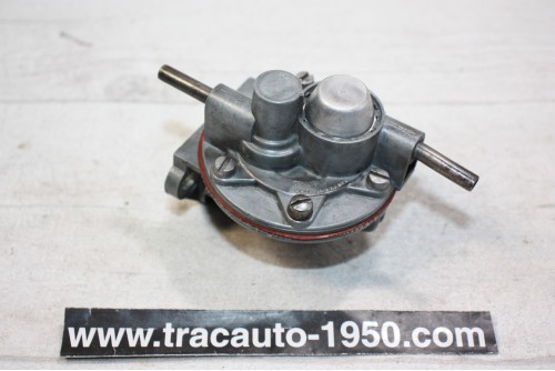 POMPE A ESSENCE GUIOT Type C 2 SORTIES OPPOSEES...CITROEN 2CV ET DERIVES