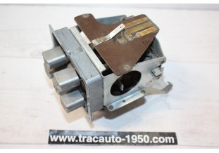 COMMANDE DE VITESSE AUTOMATIQUE A TOUCHES JAEGER 070527...RENAULT DAUPHINE R8