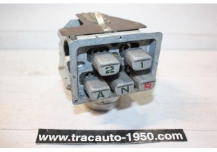 COMMANDE DE VITESSE AUTOMATIQUE A TOUCHES JAEGER 070527...RENAULT DAUPHINE R8