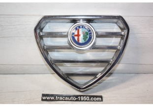 CALANDRE ALFA ROMEO CHROMEE AVEC ECUSSON...ALFA ROMEO ALFETTA GT GTV Série 1