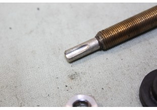 KIT REPARATION PALIER OU AXE D'ESSUIE GLACE GAUCHE SEV...4CV DAUPHINE voir descriptif