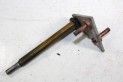 AXE D'ESSUIE GLACE DROIT SEV...POUR 4CV DAUPHINE - Tracauto1950
