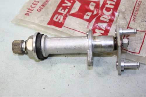 KIT REPARATION DE PALIER OU D'AXE D'ESSUIE GLACE GAUCHE SEV 98965...