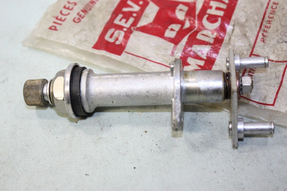 KIT REPARATION DE PALIER OU D'AXE D'ESSUIE GLACE GAUCHE SEV 98965...