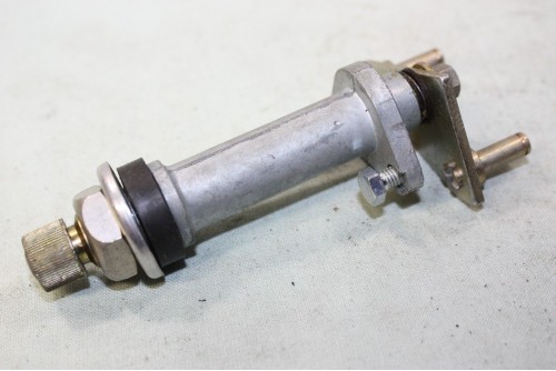 KIT REPARATION D'AXE D'ESSUIE GLACE GAUCHE SEV 98944...POUR PEUGE...