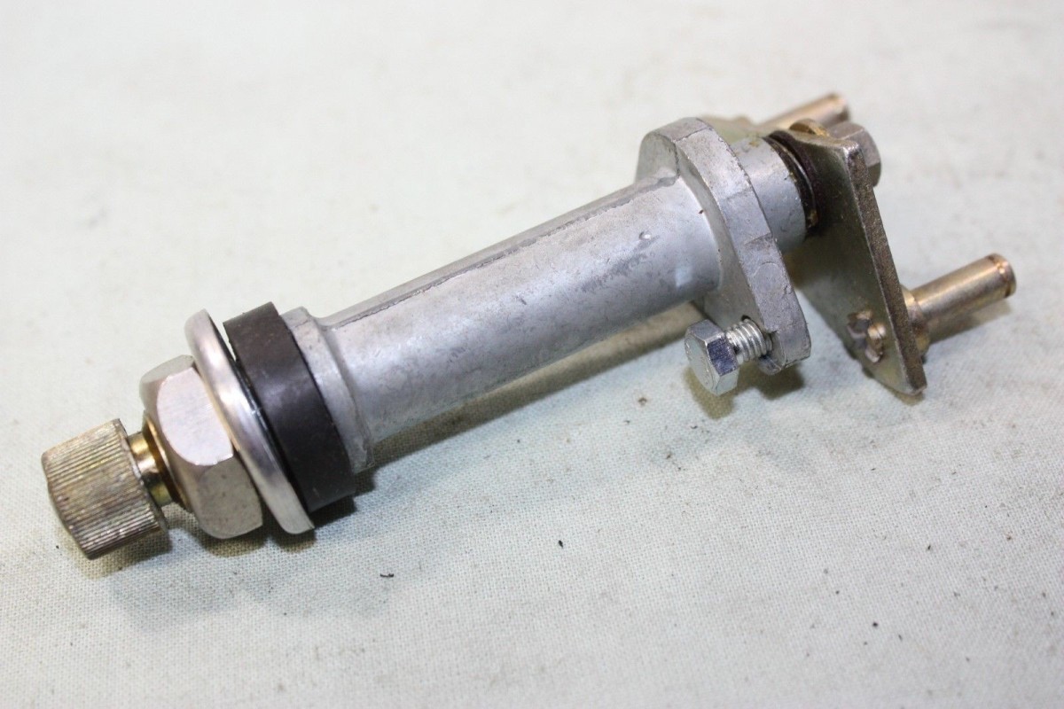 KIT REPARATION D'AXE D'ESSUIE GLACE GAUCHE SEV 98944...POUR PEUGE...