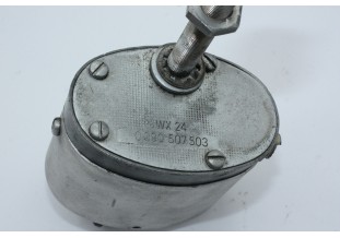 MOTEUR D'ESSUIE GLACE 24V BOSCH WX24 0390507503...CAMIONS TRACTEURS