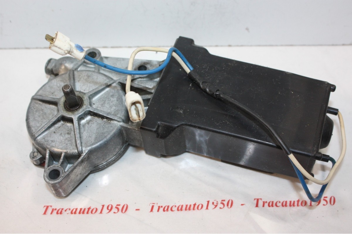MOTEUR DE LEVE VITRE BOSCH 0130820042 12V...RENAULT PEUGEOT SIMCA T...