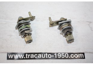 PAIRE DE PALIERS OU D'AXES D'ESSUIE GLACE SEV 54000403...CITROEN 2CV