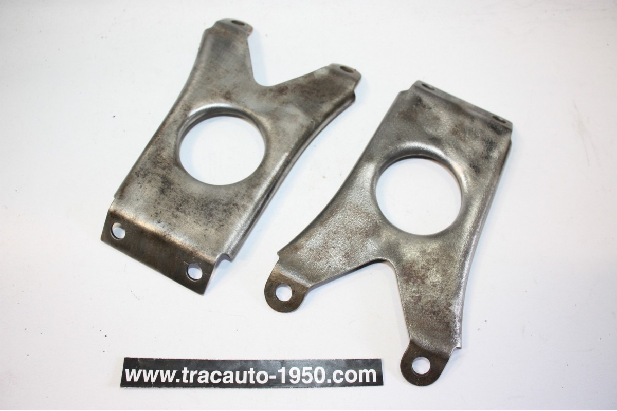 PAIRE D'ENTRETOISES TOLES SUR TRAVERSE AVANT DU BERCEAU...CITROEN TRACTION 11CV
