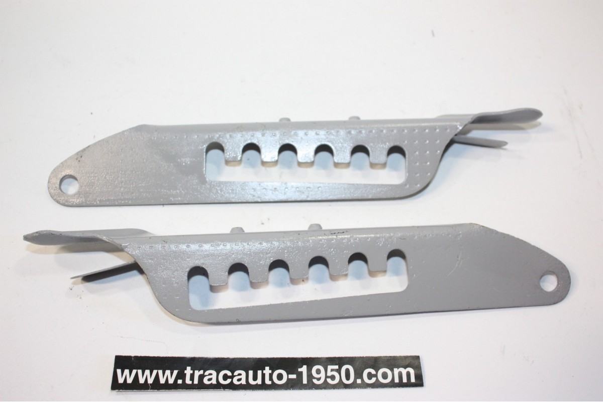 PAIRE DE POIGNEES DE COMMANDE DES SIEGES AVANTS D/G...CITROEN TRACTION 11CV 15/6