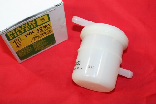 FILTRE A ESSENCE MANN FILTER WK 42/81...SUZUKI LJ80 SJ410 SJ413 et ...